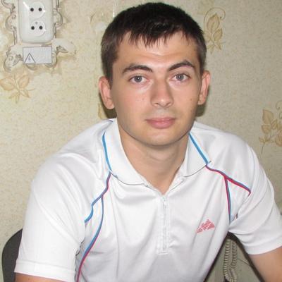 Максим Хромов